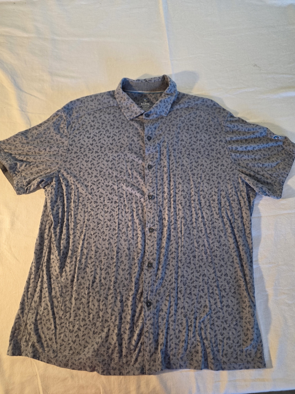 Kuhl Men's Blue Short-Sleeve Button-Up Shirt.